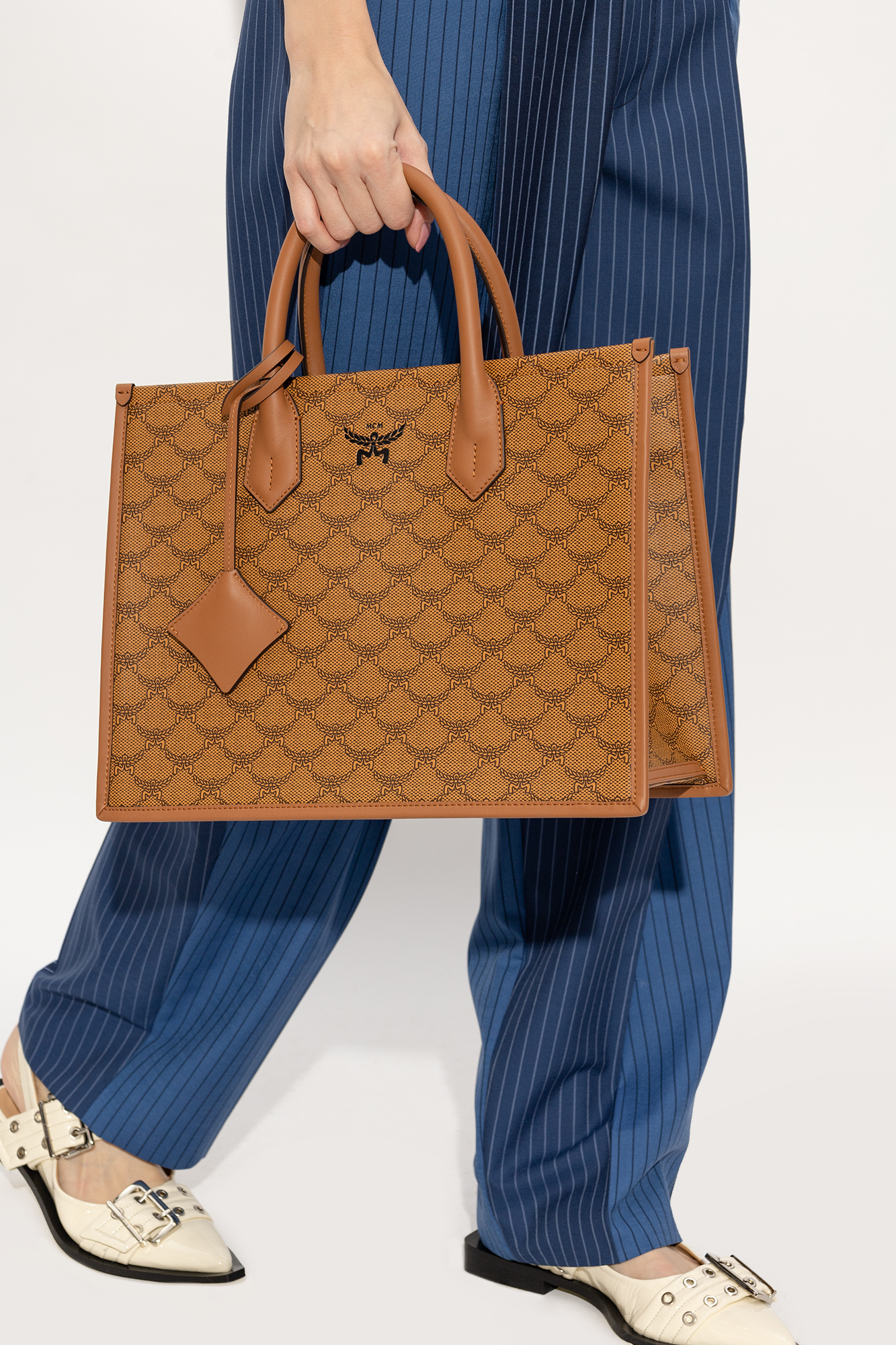 Mcm monogram hotsell shopper tote